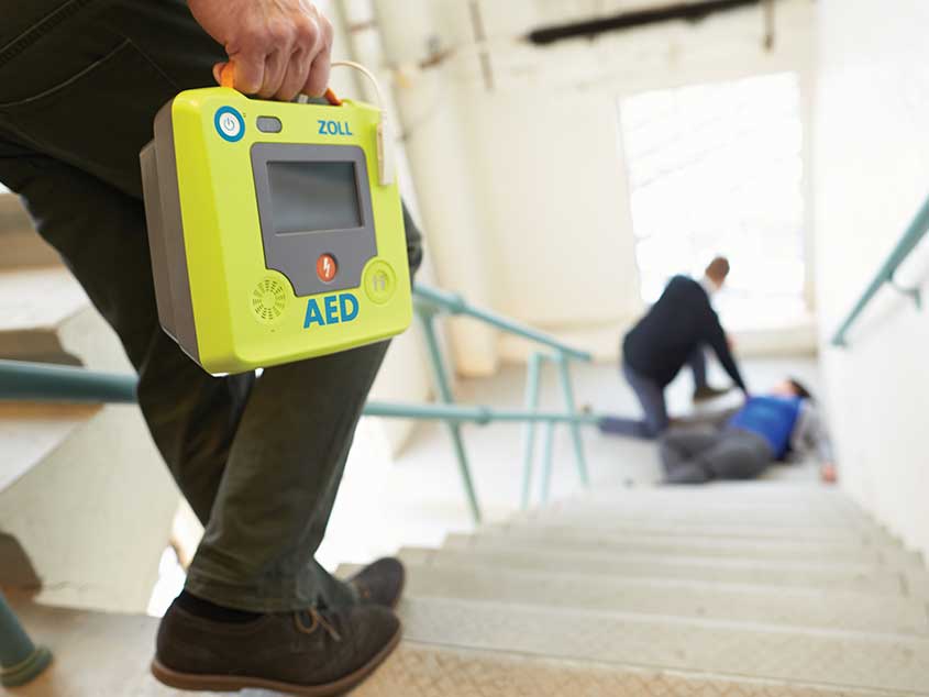 In Hotels braucht es einen Defibrillator. Defibrillatoren für Hotels