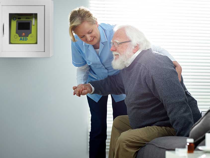 Privathaushalte brauchen einen AED für den Notfall. Defibrillatoren für Privathaushalte