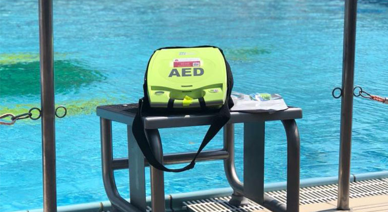 Defibrillatoren in der Badi und am See Defibrillatoren in der Badi und am See