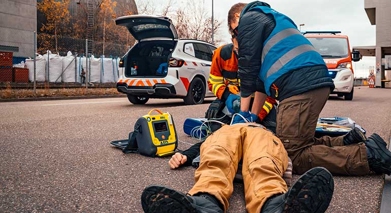 AED 3 beim Rettungsdienst im Einsatz
