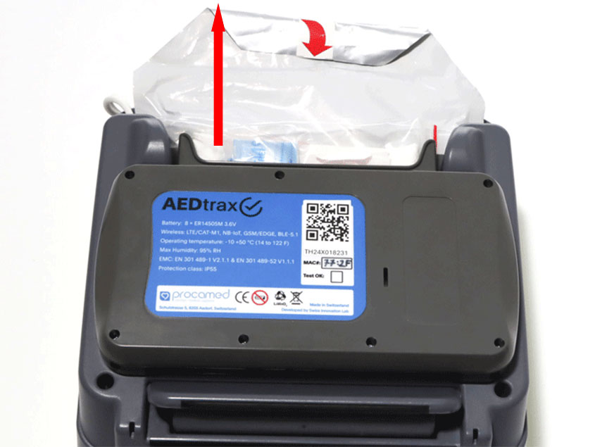 AED 3 Elektrodenpaket entfernen